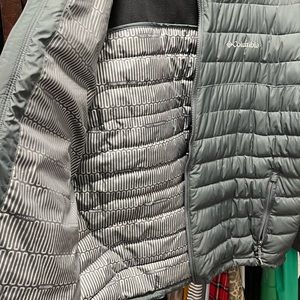 Men’s XL Columbia Thermal Coil jacket with hood